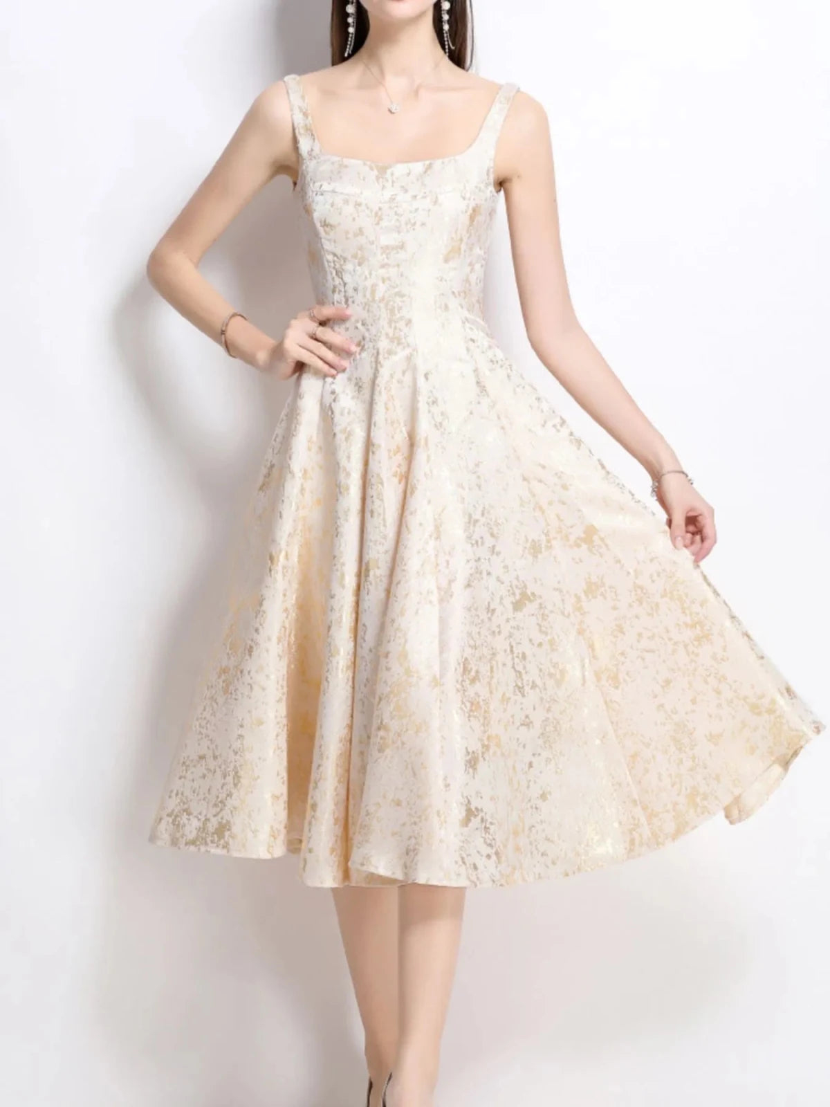Floral A - Line Sleeveless Midi Dress - Hinnulus